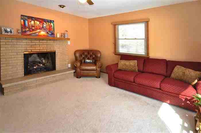 940 Mill Rd - Photo 3 of 19