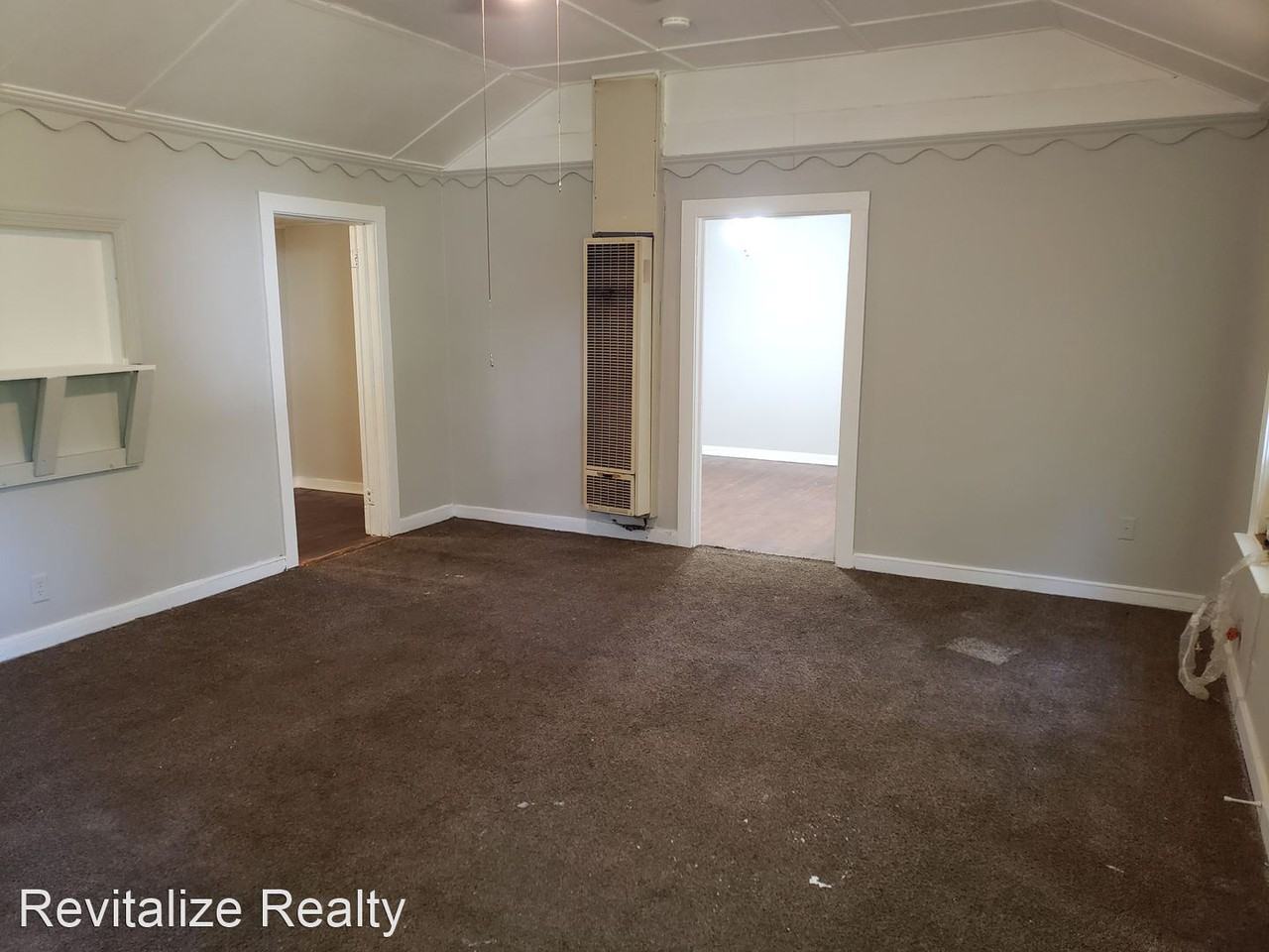 1907 Halls Mill Rd - Photo 3 of 13