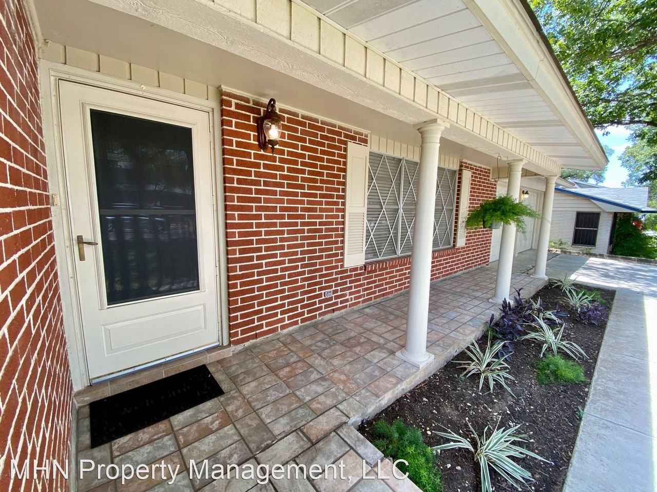 222 Colwyn Pass - Photo 3 of 33