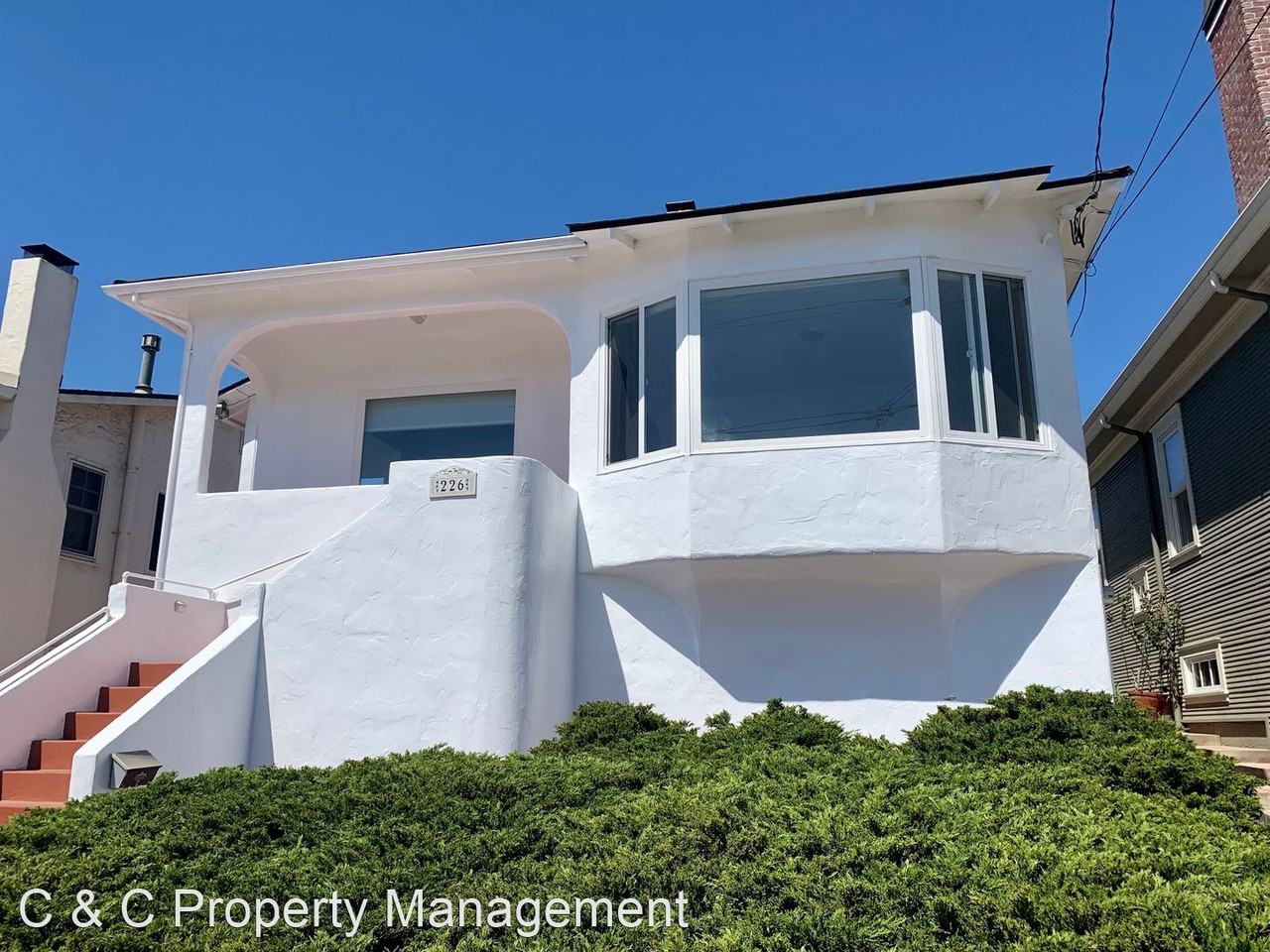 226 Larkin St - Photo 2 of 14