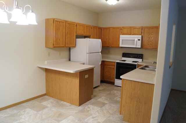 1706 Birchwood St - Photo 2 of 3