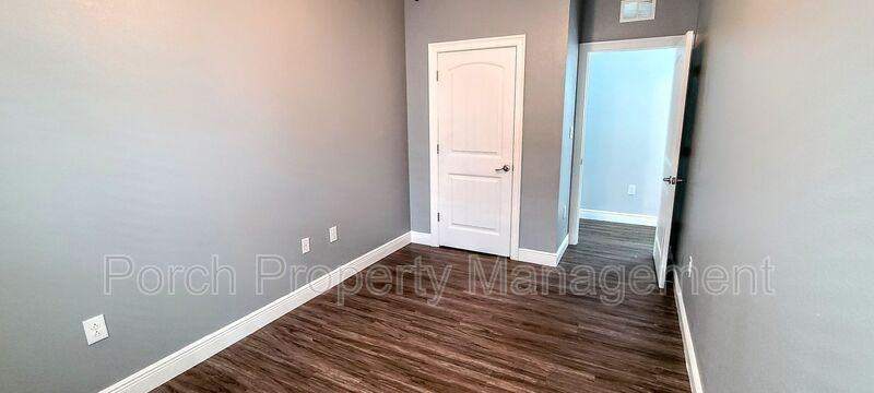 2008 W Gregory St - Photo 4 of 22