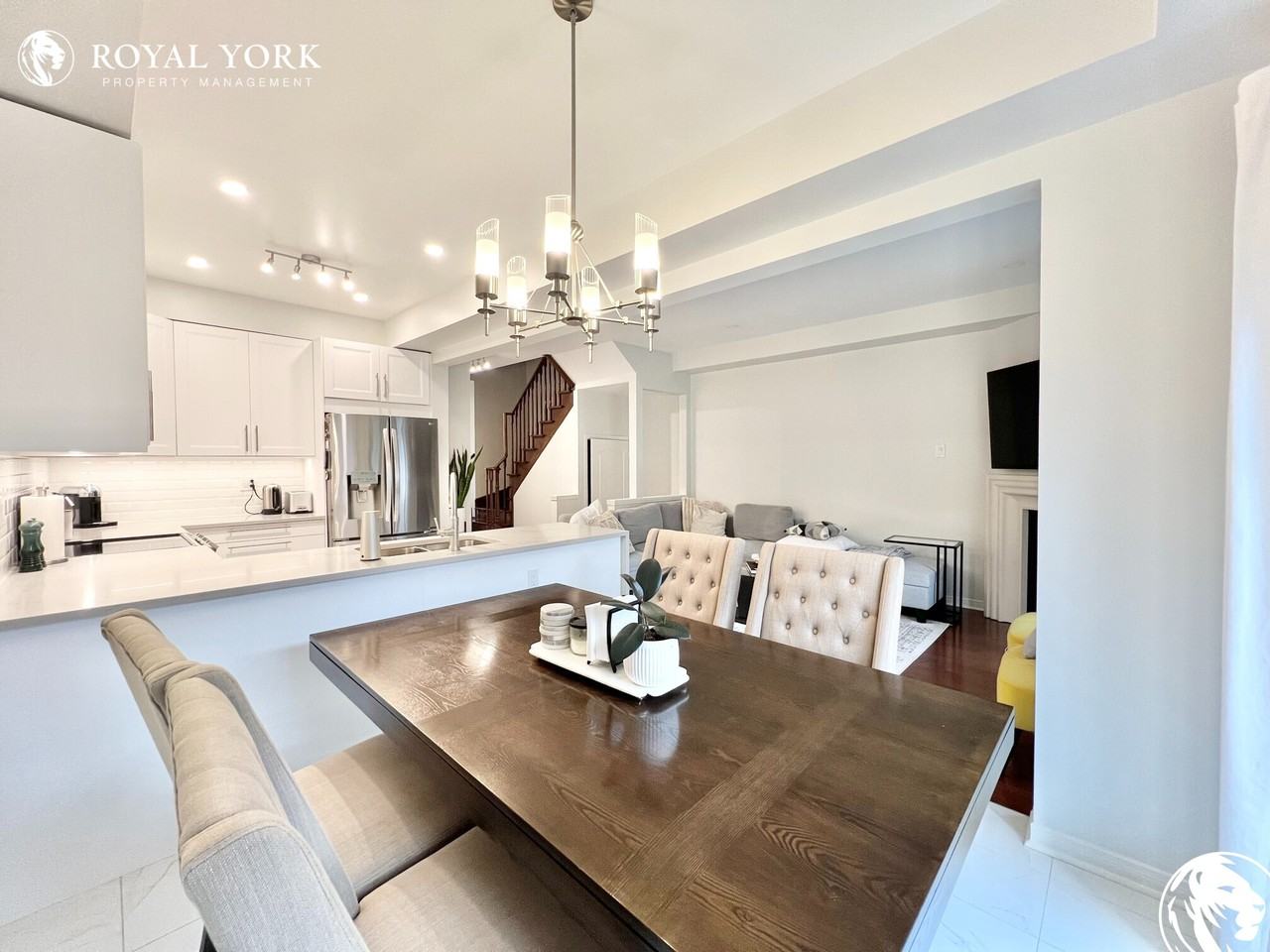 22 Av Edhouse - Photo 3 of 31