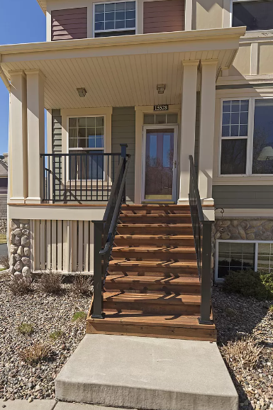 15528 Dunhill Ln - Photo 3 of 36