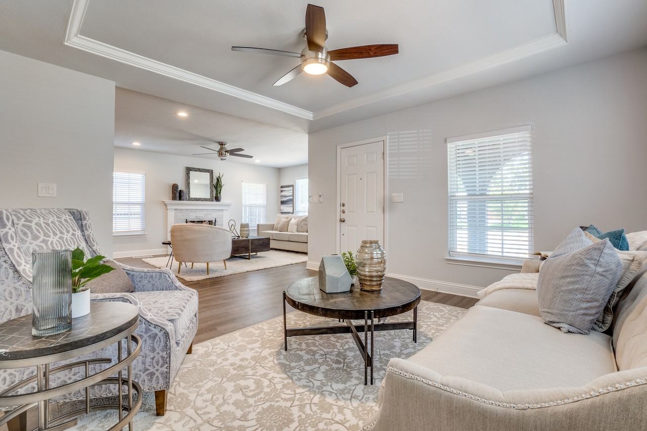 7303 Thurston St - Photo 2 of 12