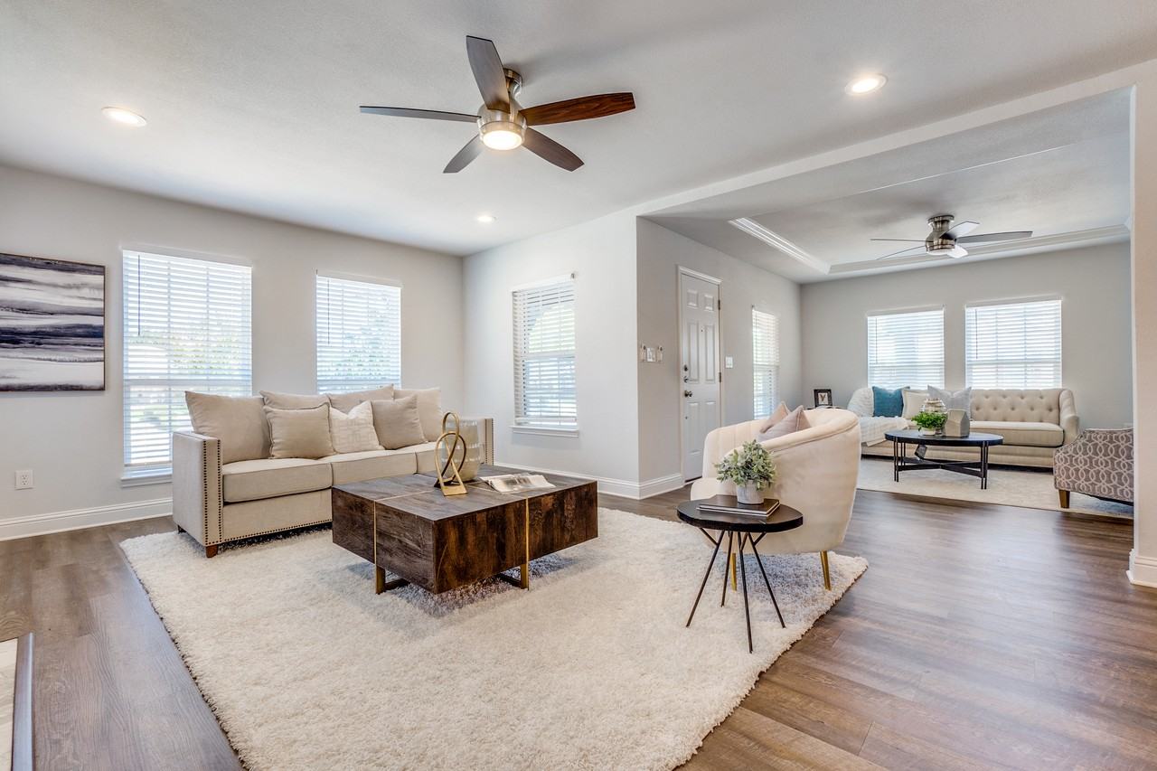 7303 Thurston St - Photo 3 of 12