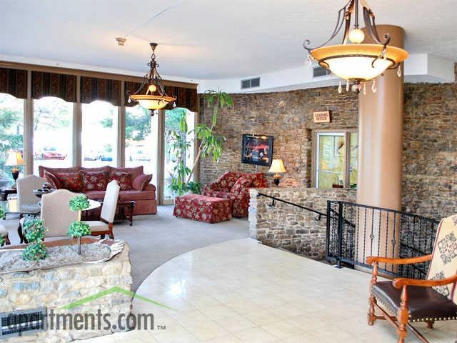 Imperial House Apartments - Photo 2 of 16