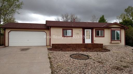 7650 Vallhalla Dr - Photo 2 of 12
