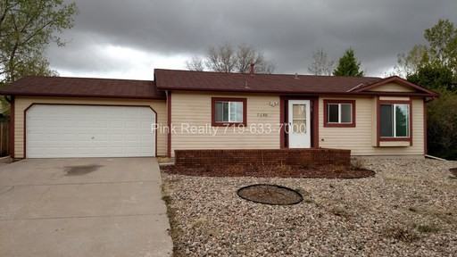 7650 Vallhalla Dr - Photo 3 of 12
