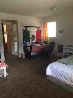 545 Union St - Photo 2 of 10