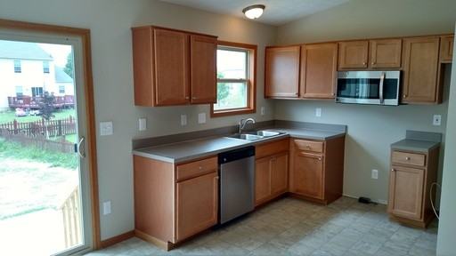 1212 Parsons Ct - Photo 2 of 18