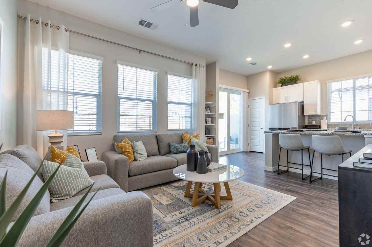 Avilla Suncoast - Photo 2 of 15