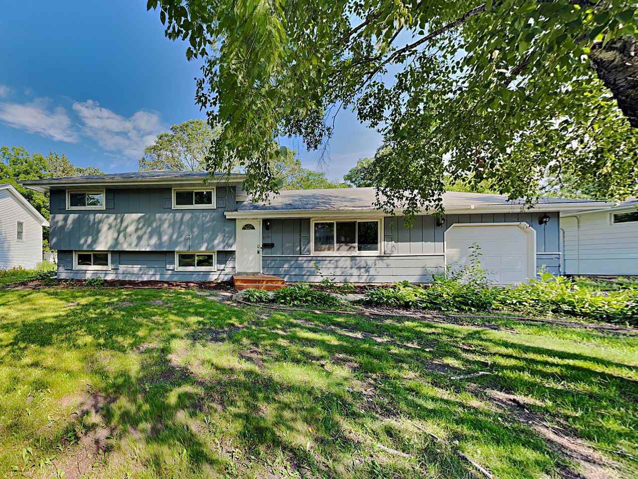 9101 Kell Ave S - Photo 2 of 22