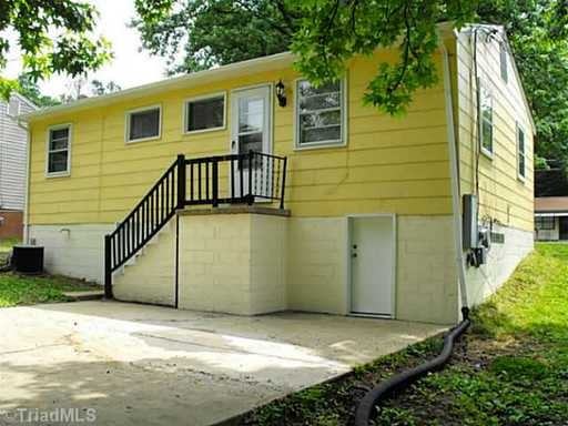 1502 Hardie St - Photo 2 of 8