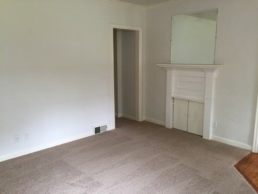 783 8th St - Photo 3 of 12