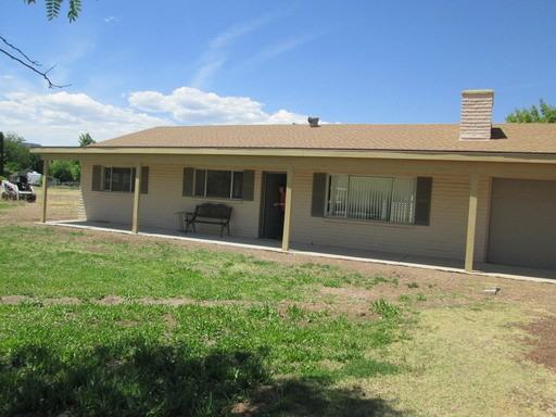 252 W Hereford Dr - Photo 3 of 18