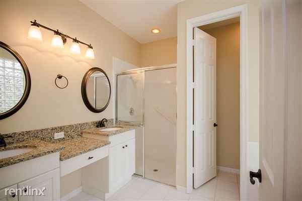 8147 Bellafiore Way - Photo 2 of 19