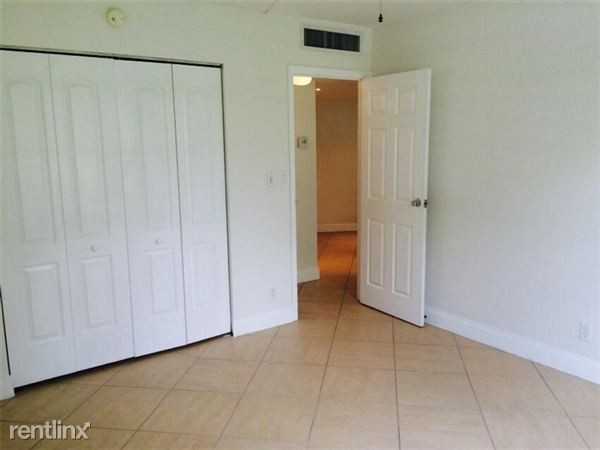 Ensenada Condo - Photo 3 of 5