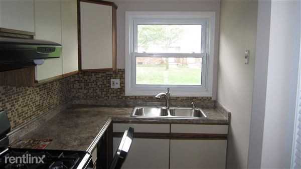 2645 Kingstowne Dr - Photo 2 of 14