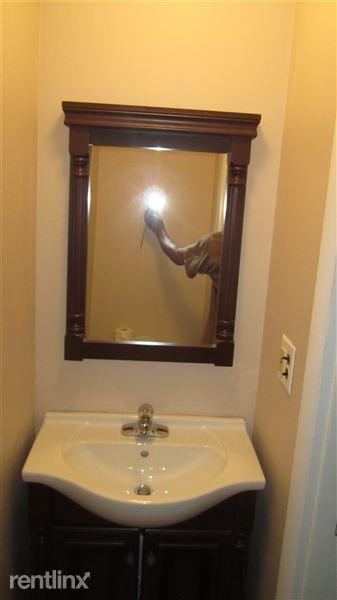 2645 Kingstowne Dr - Photo 3 of 14