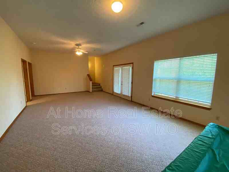 3551 E Woodside St - Photo 4 of 25