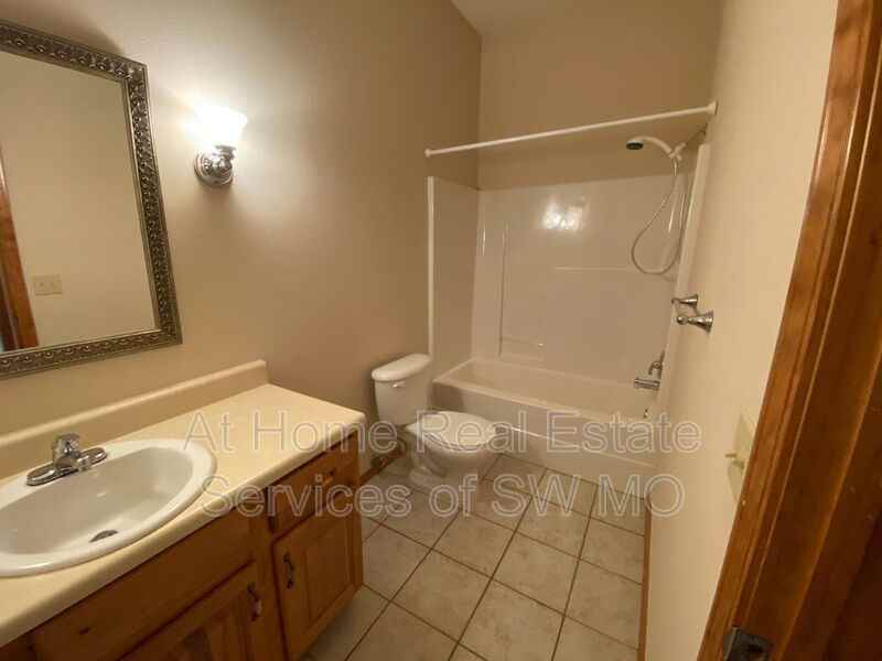 3551 E Woodside St - Photo 7 of 25