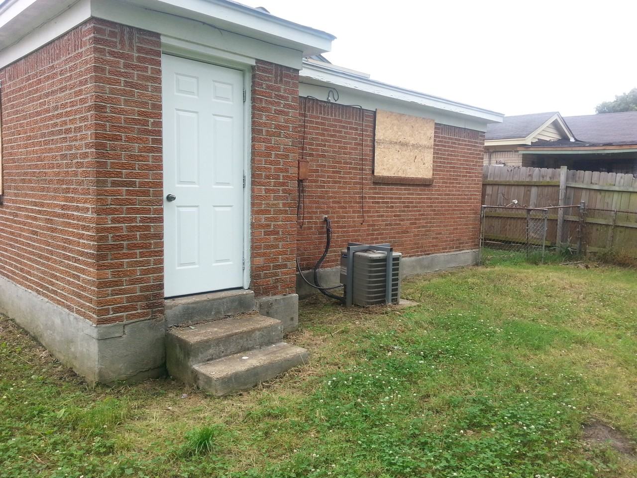 2239 Perry Rd - Photo 2 of 12