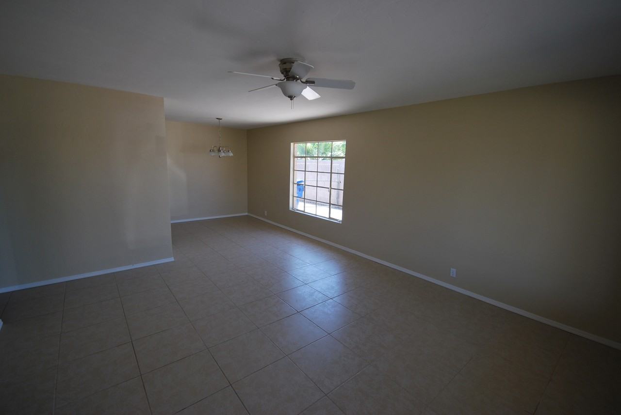 451 S Fraser Dr - Photo 2 of 18