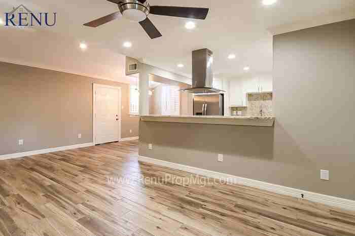 10329 Rockcrest Dr - Photo 3 of 13