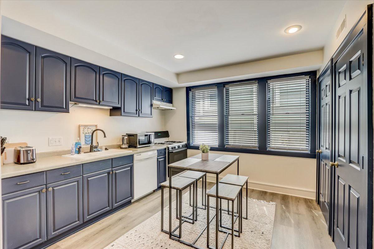 1855 N Pulaski St #1 - Photo 6 of 17