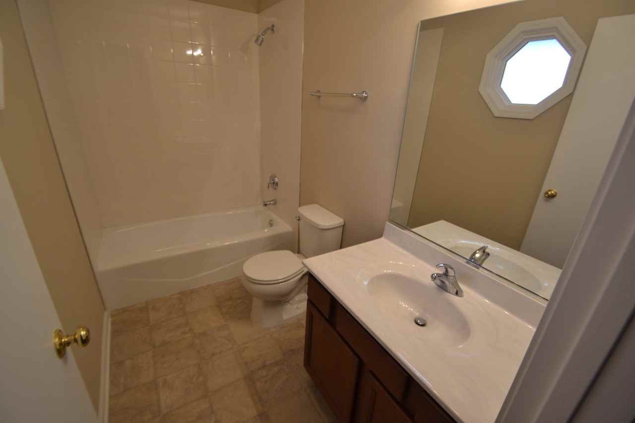24218 W Frances Ct - Photo 3 of 10