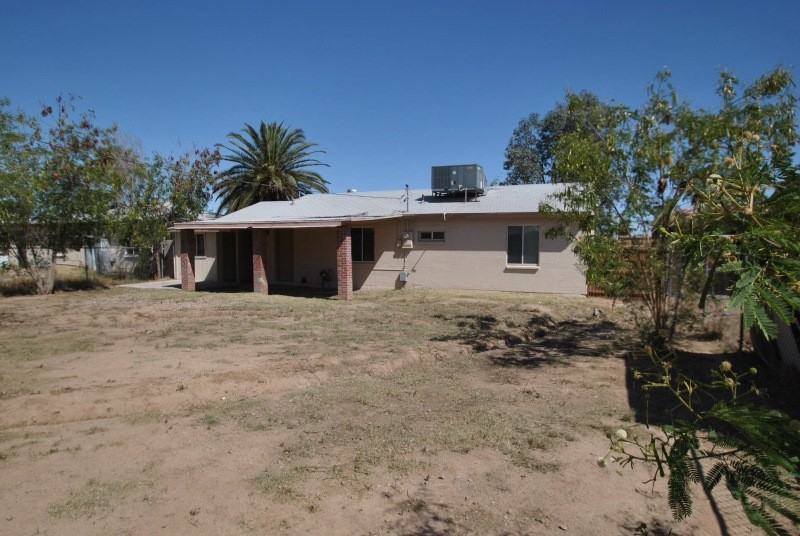 2235 E Nancy Ln - Photo 2 of 9