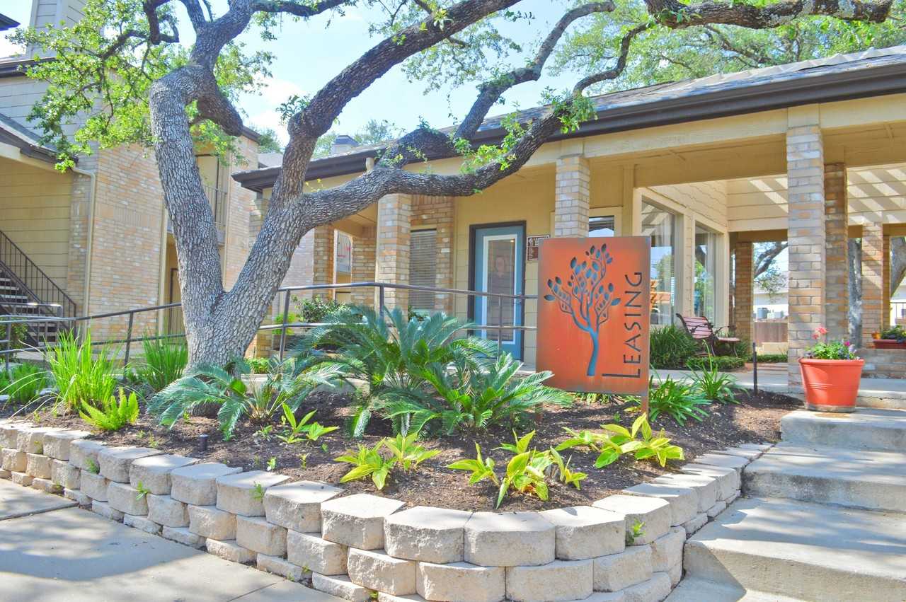 Laurel Woods - Photo 2 of 20