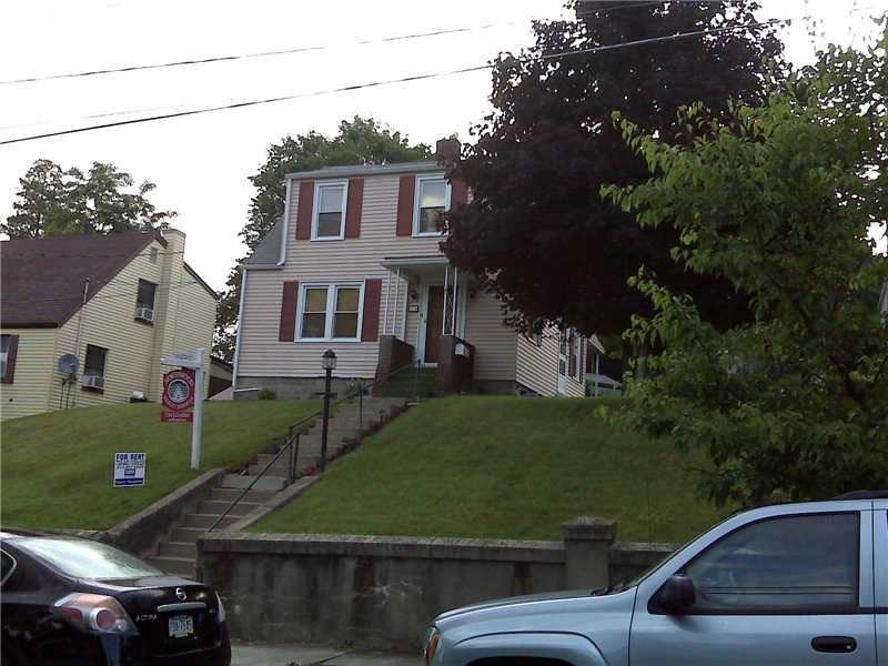 94 Dewey Ave - Photo 3 of 16