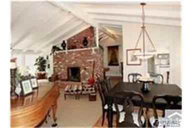 239 Driftwood Rd - Photo 3 of 12