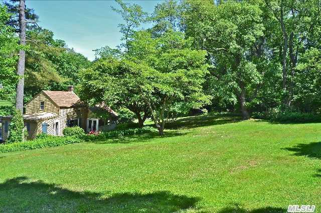 327 W Neck Rd - Photo 3 of 18