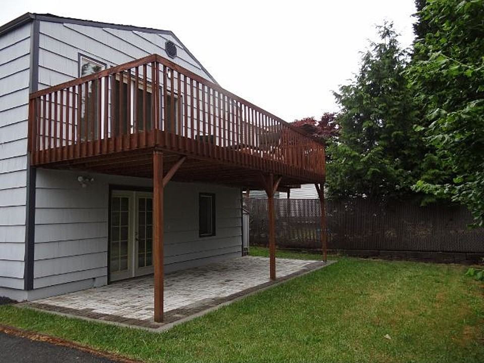 8512 17th Ave NE - Photo 2 of 19