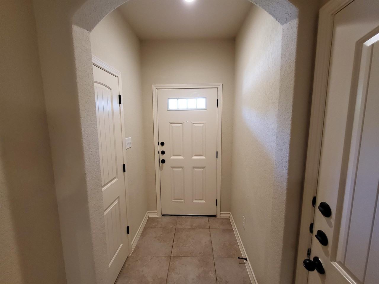 6930 Lakeview Dr #101 - Photo 2 of 10