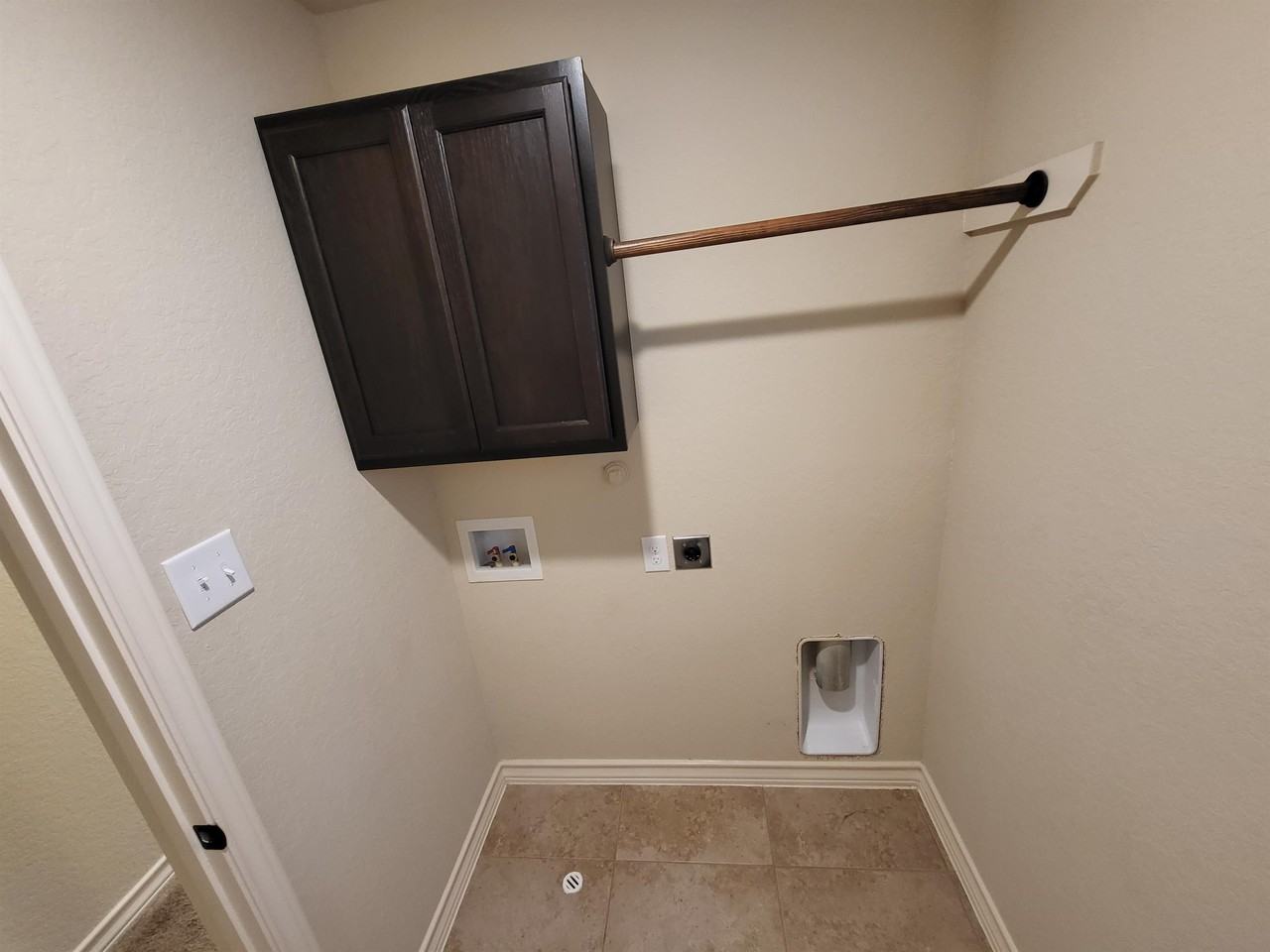 6930 Lakeview Dr #101 - Photo 7 of 10