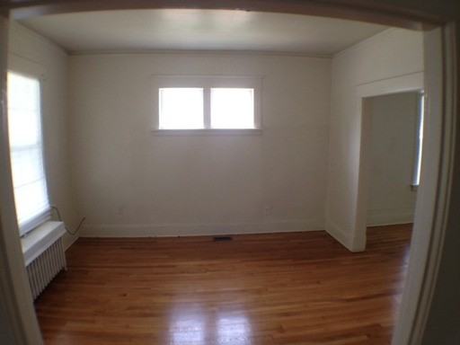 406 Hunt Ave - Photo 3 of 13