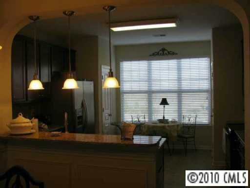 11118 Green Spring Dr - Photo 2 of 8