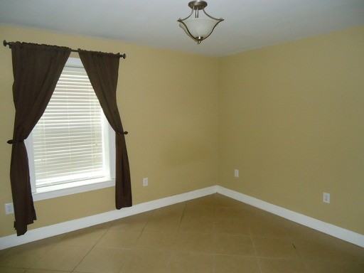 1970 Creekwood Pl Dr - Photo 2 of 9