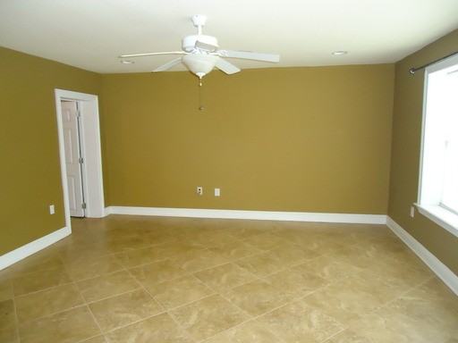 1970 Creekwood Pl Dr - Photo 3 of 9