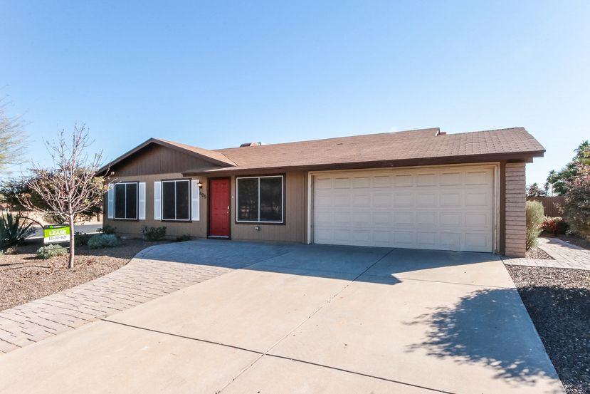 805 W Harvard Dr - Photo 3 of 18