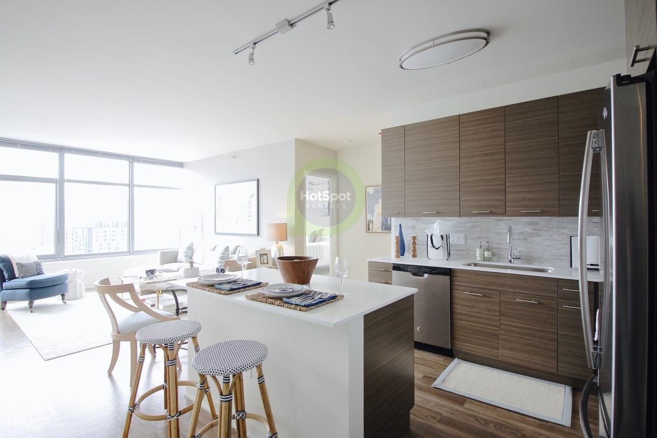 347 W Chestnut St #1-1 - Photo 3 of 13