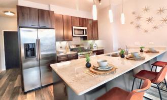 469 W Huron St - Photo 1 of 1