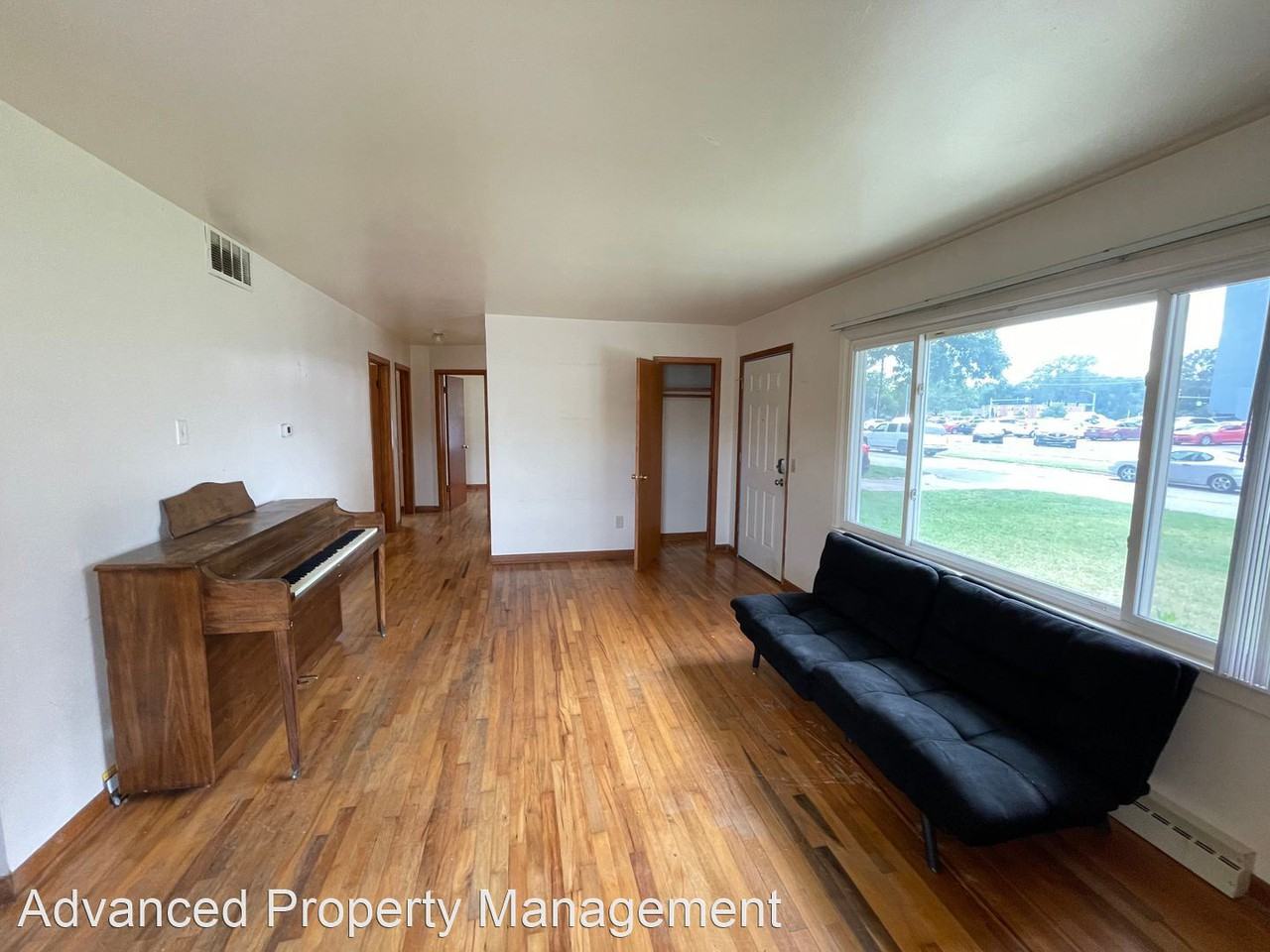 1812 Arkansas St - Photo 3 of 19