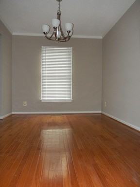 2717 Timbercrest Dr - Photo 3 of 15