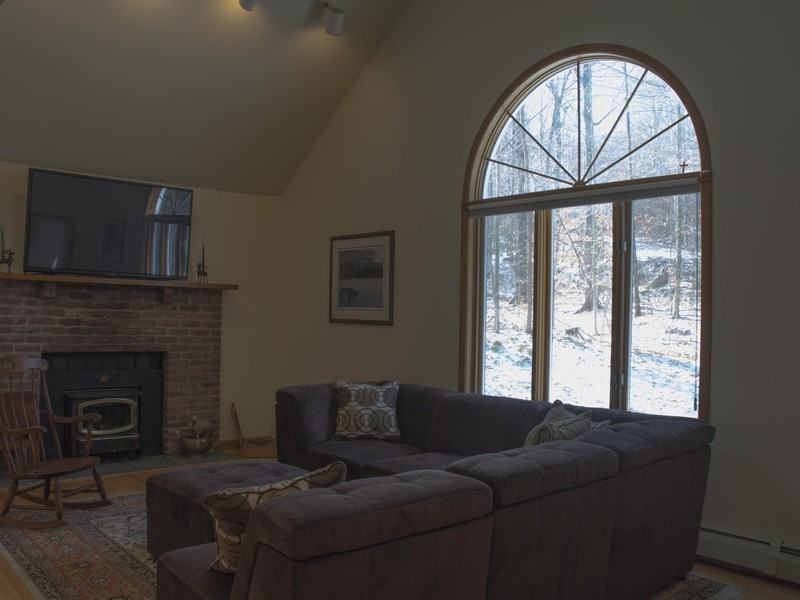 591 Edie Ln - Photo 3 of 11