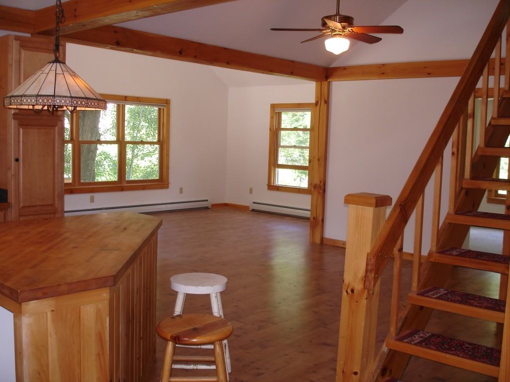 190 Depot St - Photo 3 of 17